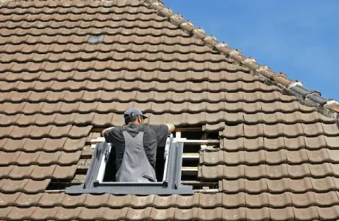Pose de velux - Beaulieu-sur-Loire